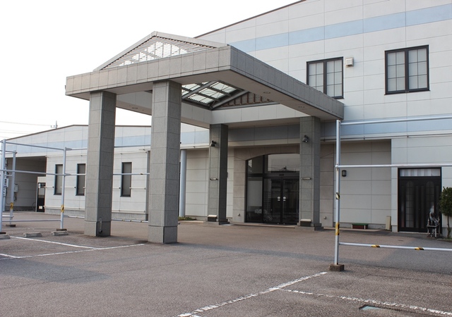 ㈱柳屋 新栃木ホール外観L