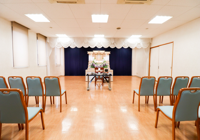 公益会舘 八日市4