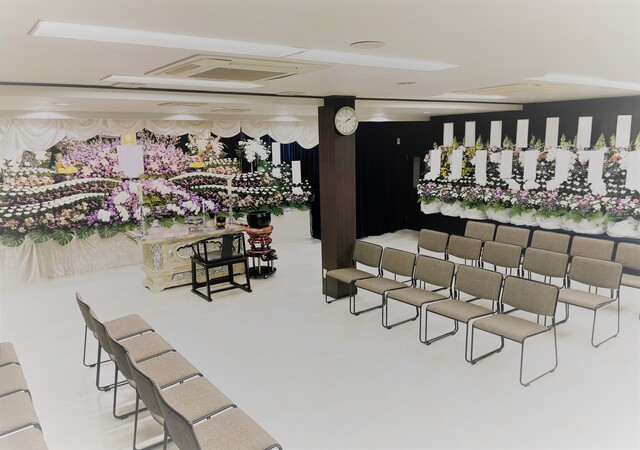 第二斎場2 鹿倉第二斎場_式場 (1)